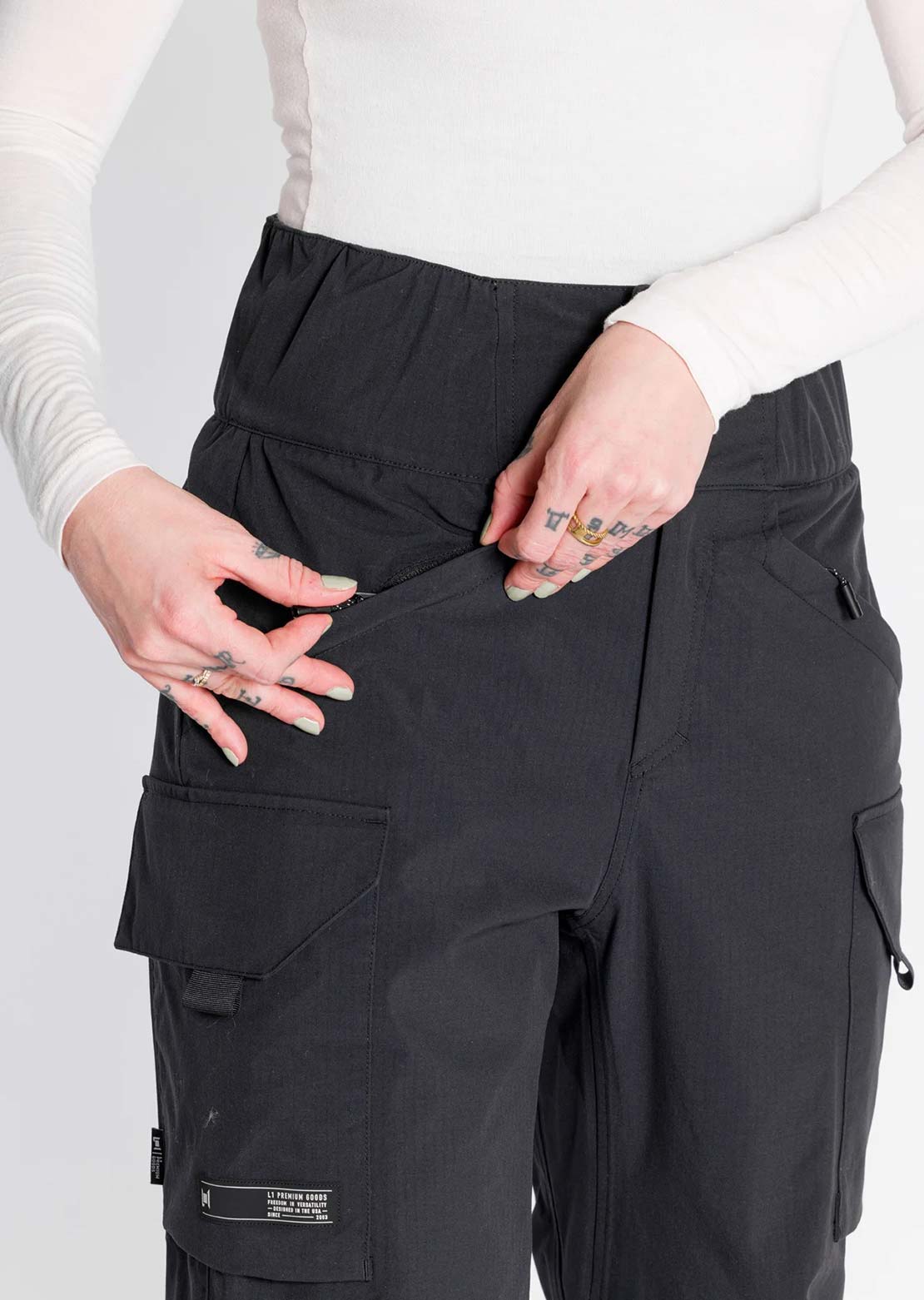 L1 Women's Rika Pants Black