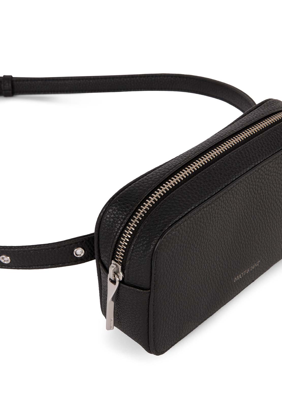 Matt & Nat Unisex Larra Grain Belt Bag Black