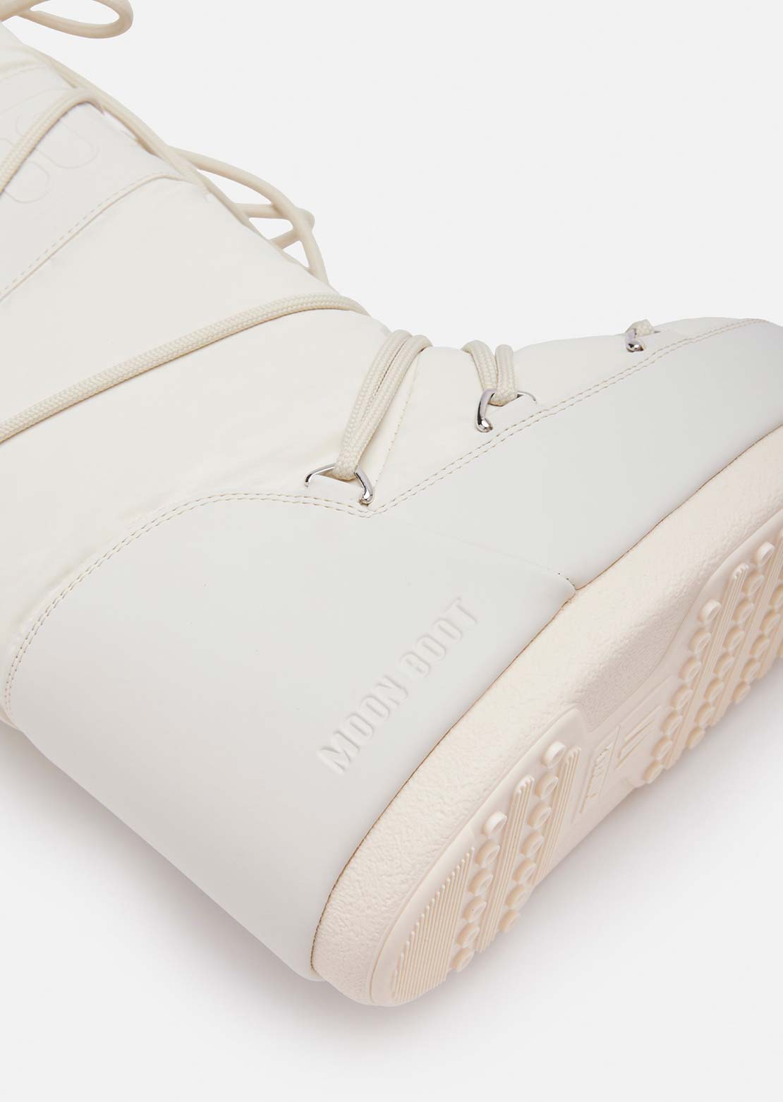 Moon Boot Women&#39;s Icon Rubber Boots Cream