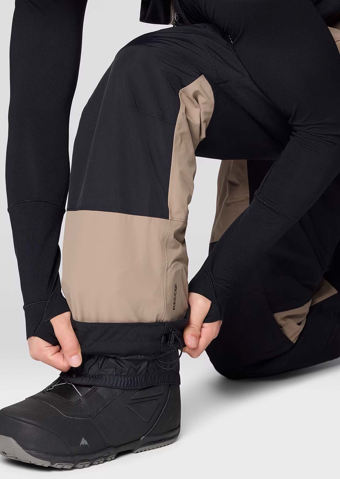 Mountain Hardwear Men's First Tracks Bib Pants Dunes/Black