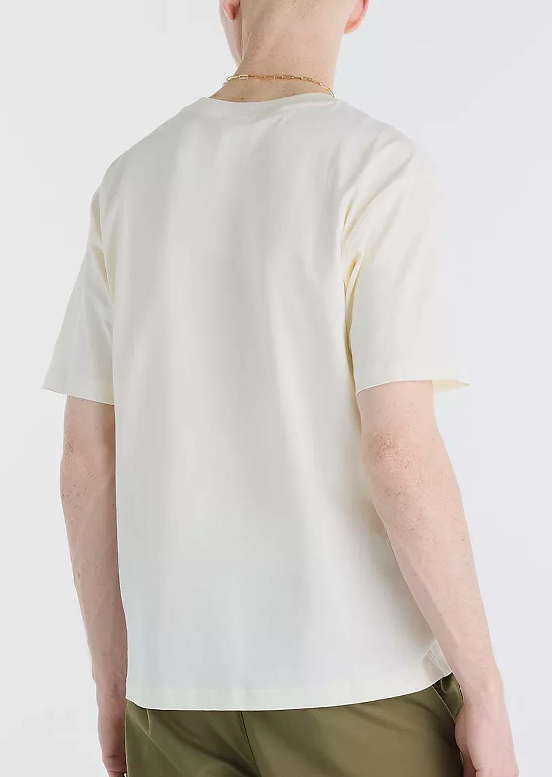 New Balance Hommes Athletics Premium Relaxed Chest Logo T-Shirt