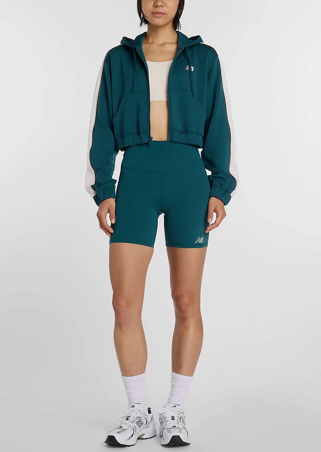 New Balance Women’s Harmony High Rise 6" Shorts Medusa Green