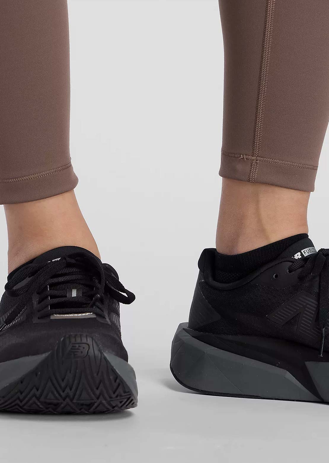 New Balance Women's RC Pocket Leggings Cortado