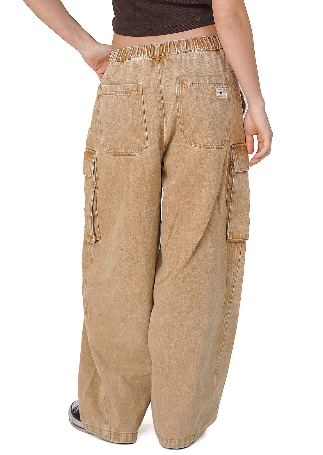 Notice The Reckless Women's Drift Sand Barrell Jeans