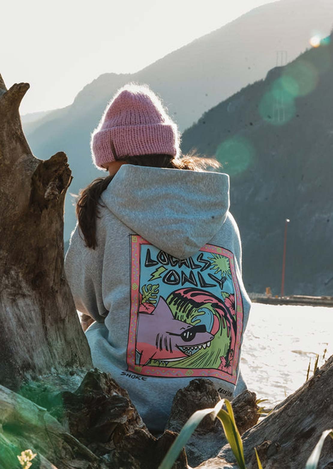 Notice The Reckless Women's Locals Only Drop Hood