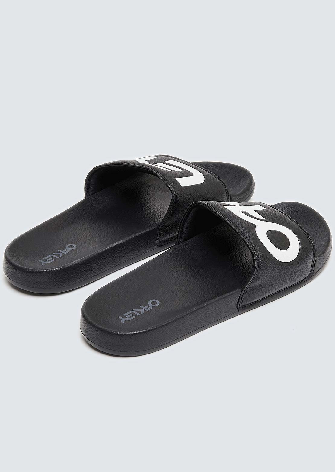 Oakley Men&#39;s B1B 2.0 Slide Sandals Blackout