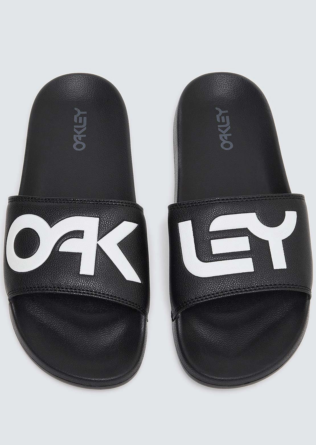 Oakley Men&#39;s B1B 2.0 Slide Sandals Blackout