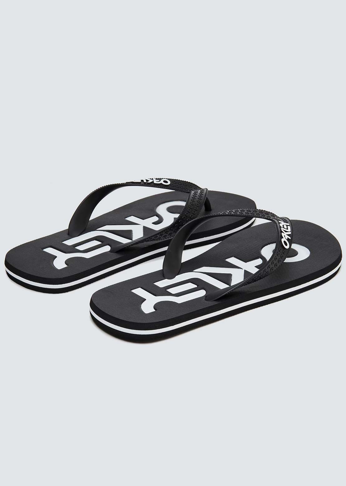 Oakley Men's College Flip Flop Sandals Blackout