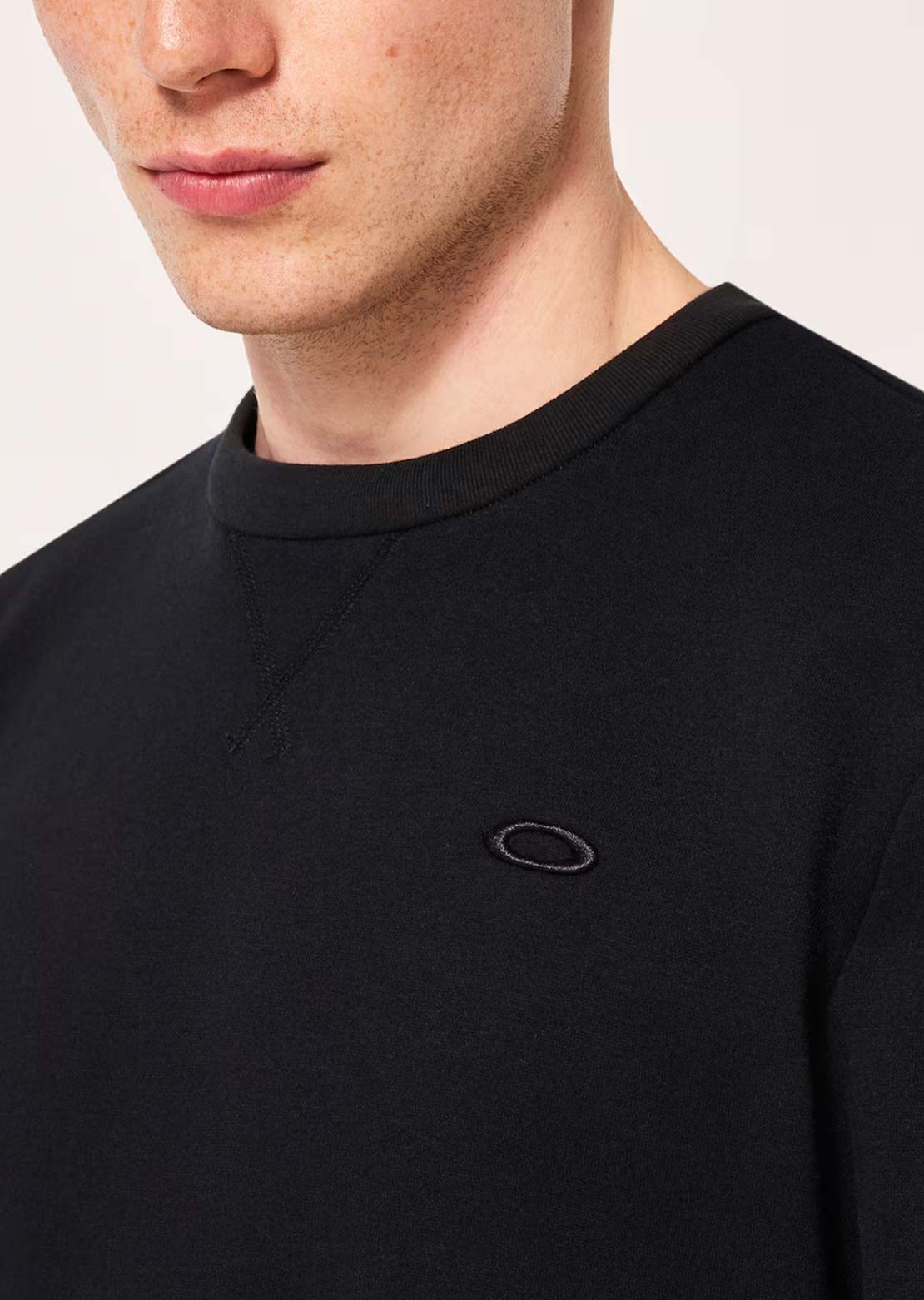 Oakley Men's Relax 2.0 Crewneck Sweatshirt Blackout