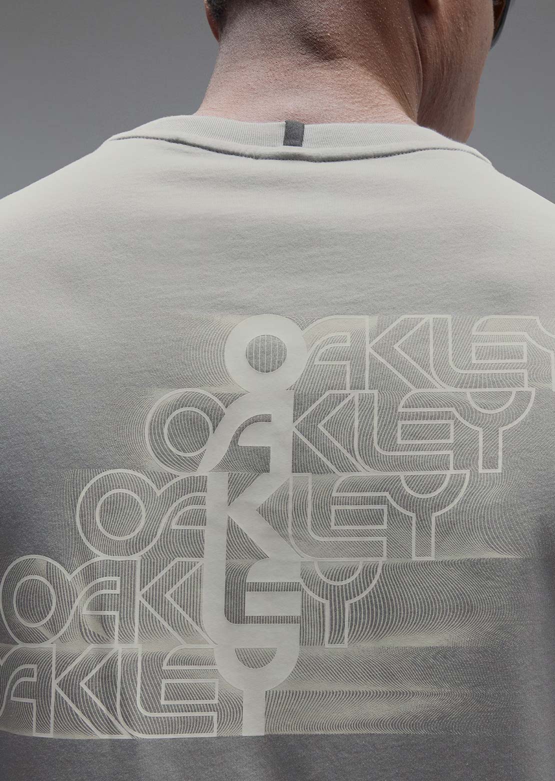 Oakley Men's Stacked Flow T-Shirt Cement