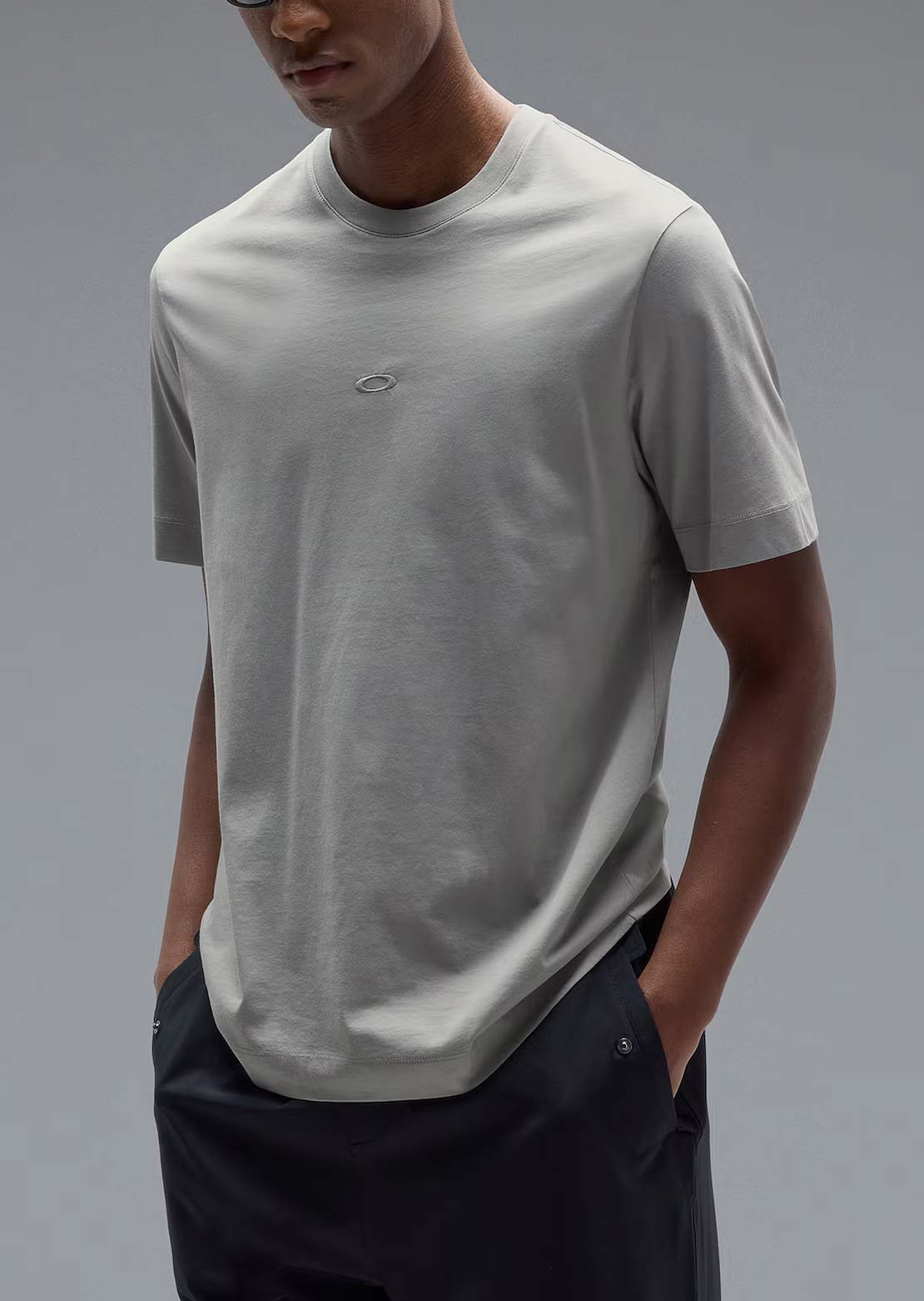Oakley Men's Stacked Flow T-Shirt Cement