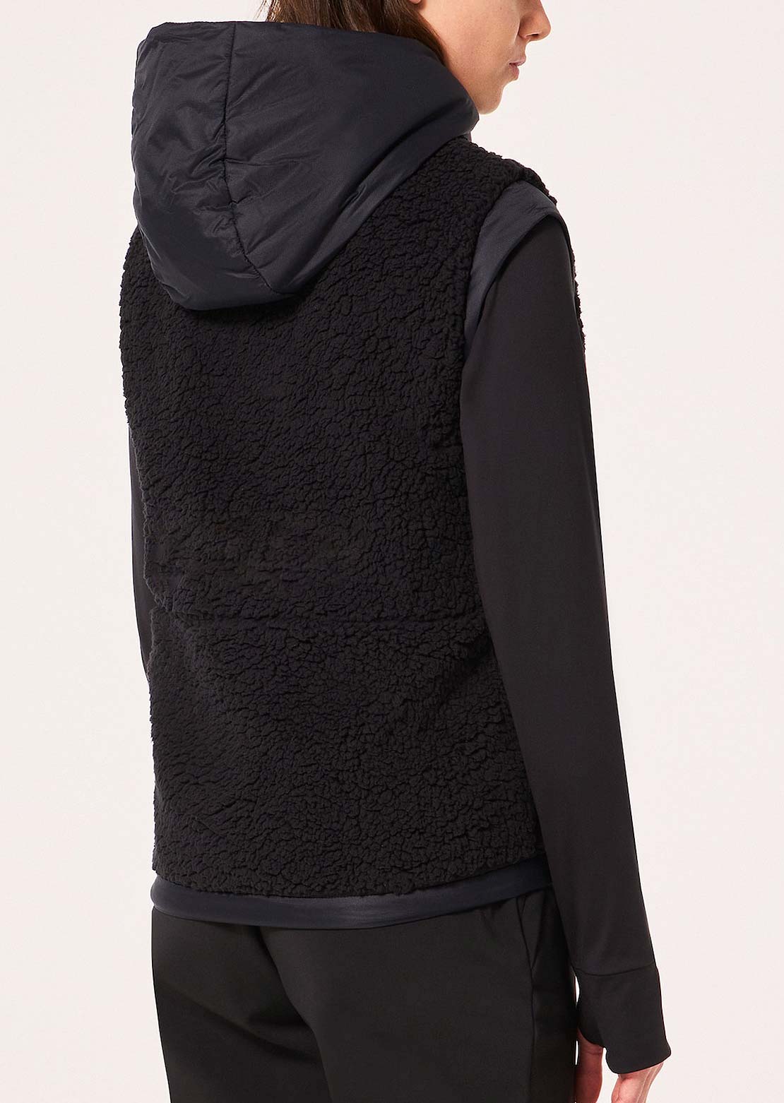 Oakley Women&#39;s TNP Sherpa RC Vest Blackout