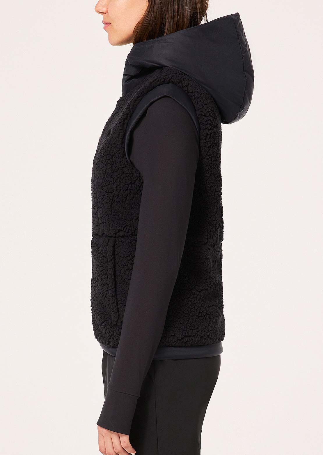 Oakley Women&#39;s TNP Sherpa RC Vest Blackout