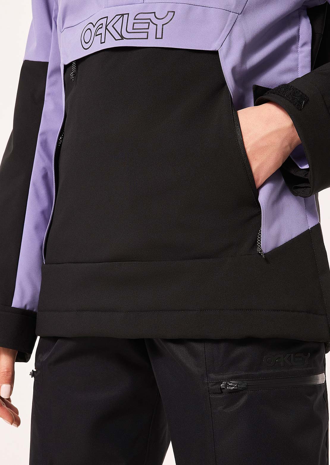 Oakley Women's TNP TBT Insulated Anorak Blackout/New Lilac