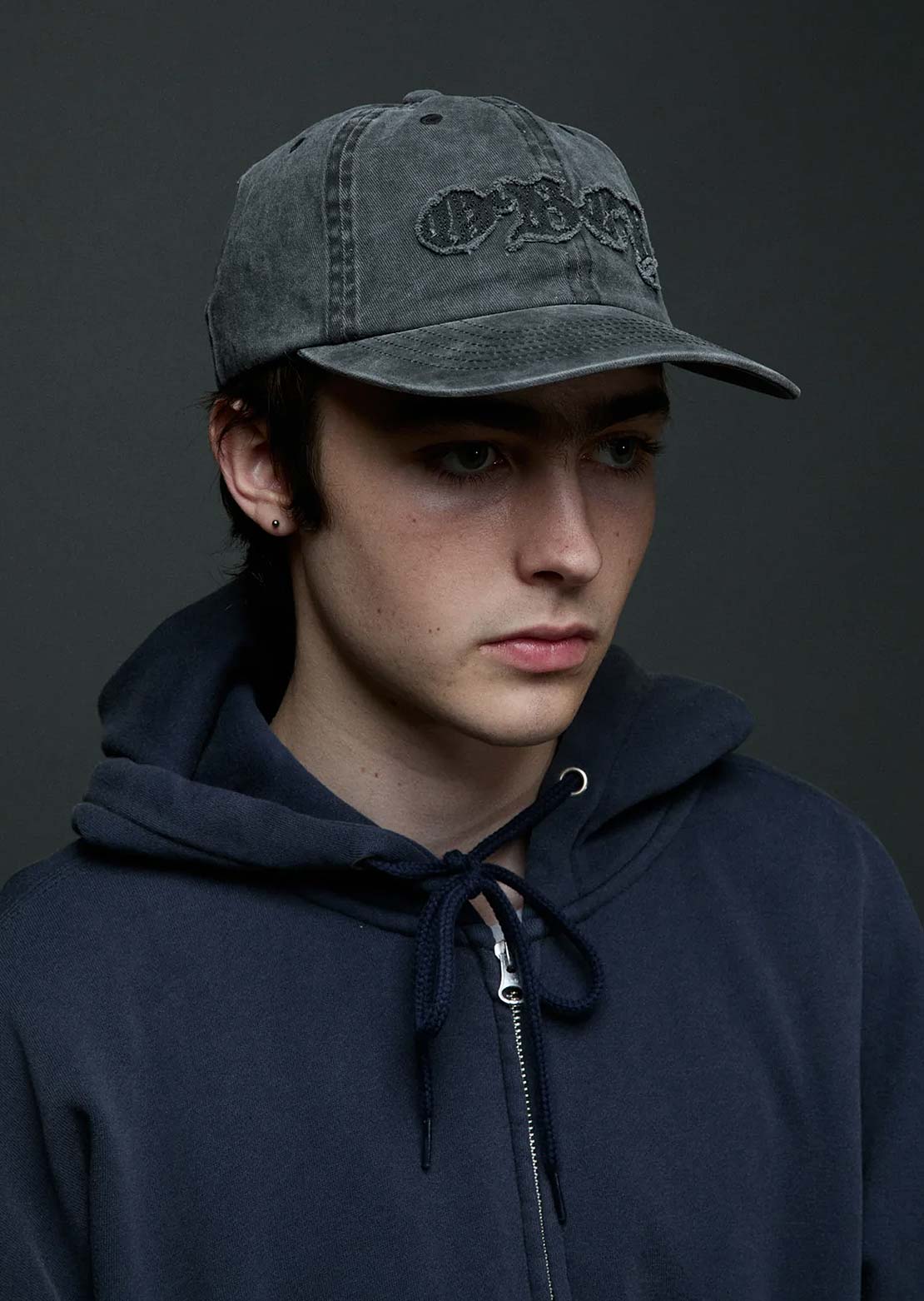 Obey Men's Pigment Static 6 Panel Velcro Back Cap Pigment Black