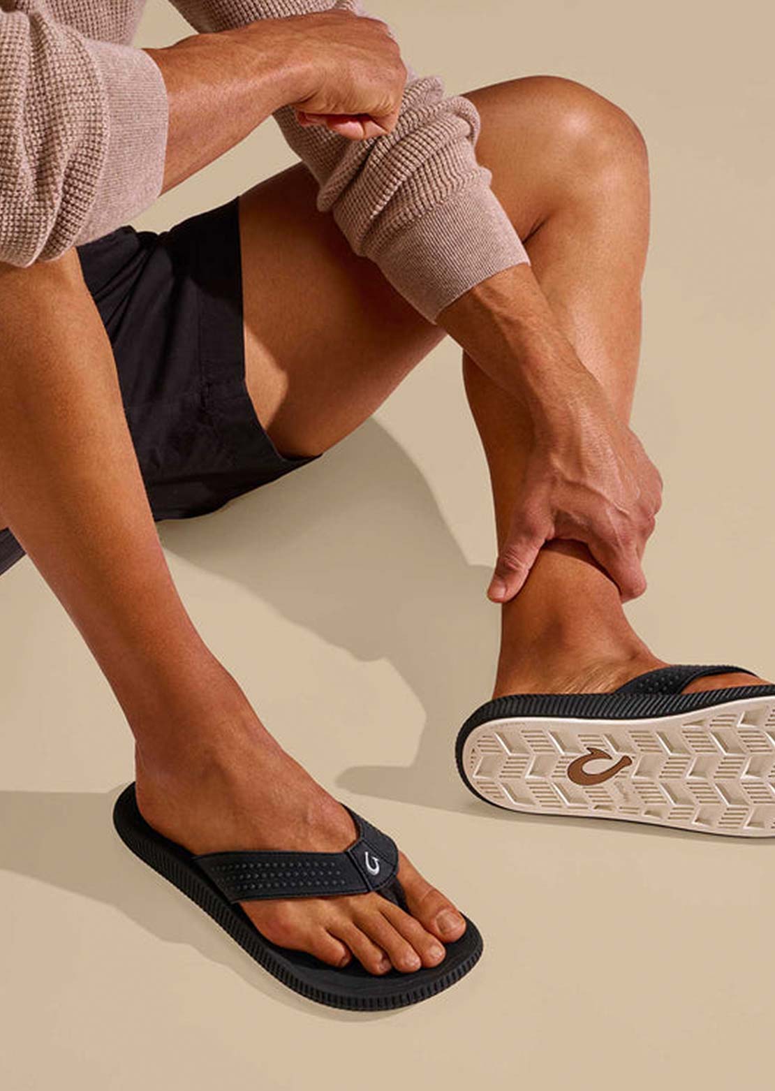 Olukai Men's Ulele Sandals Black/Black