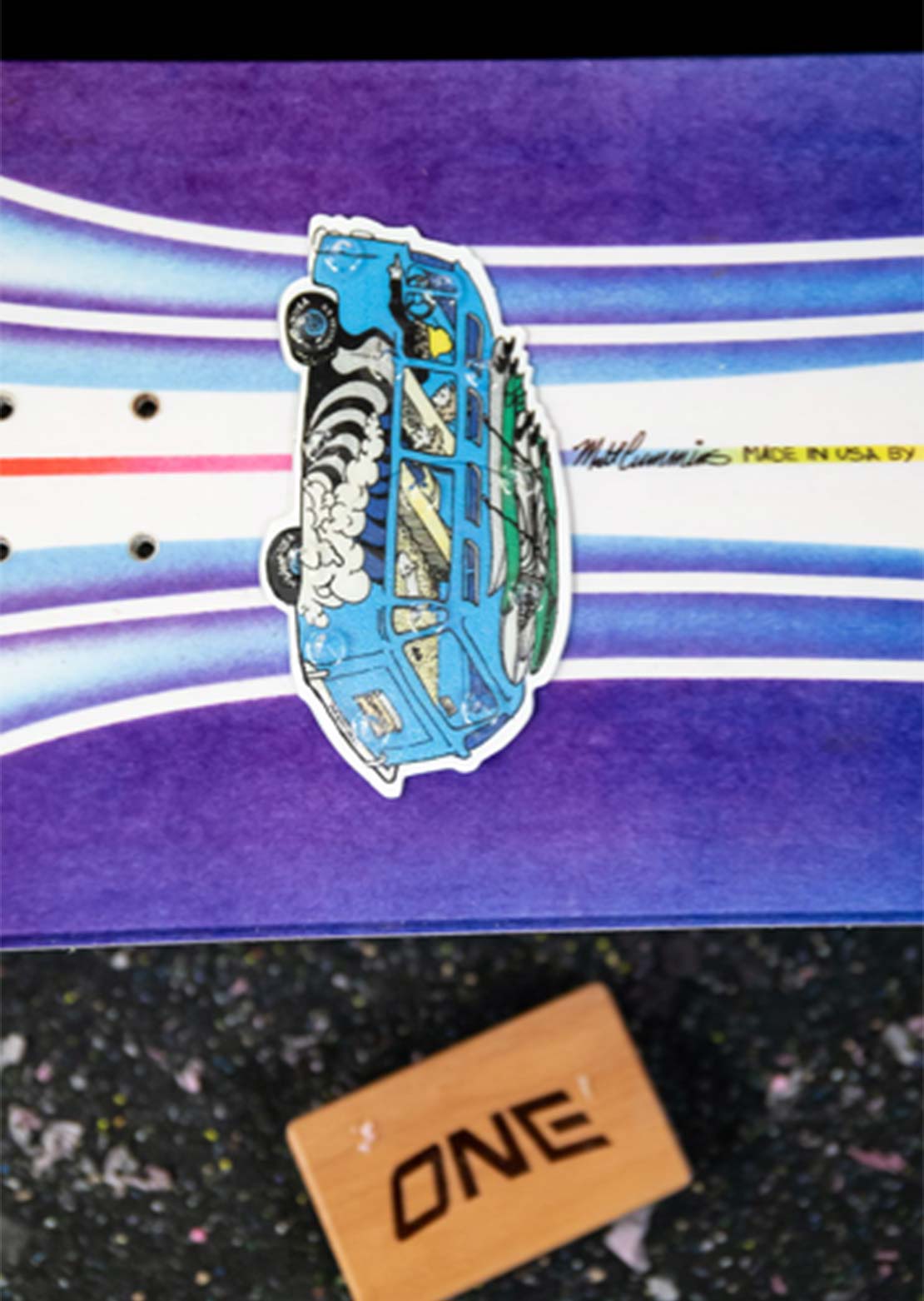 One Unisex MC Bus Snowboard Stomp Pad