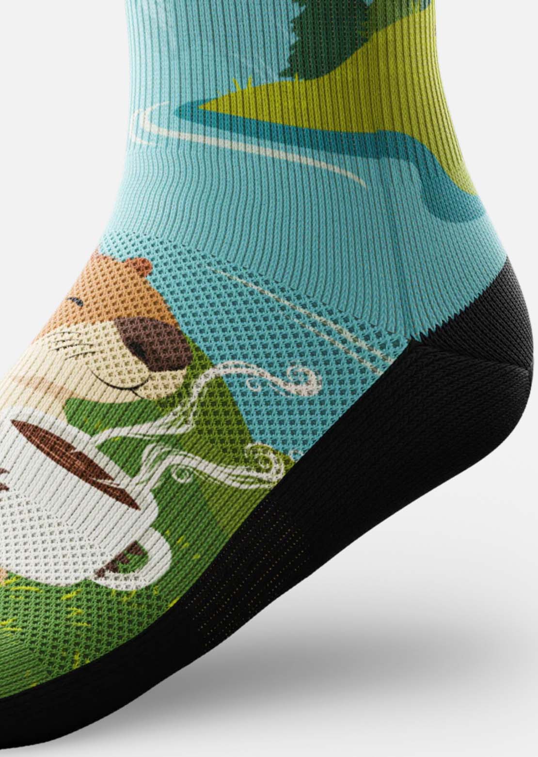 Outway Unisex Beaver Buzz Crew Socks