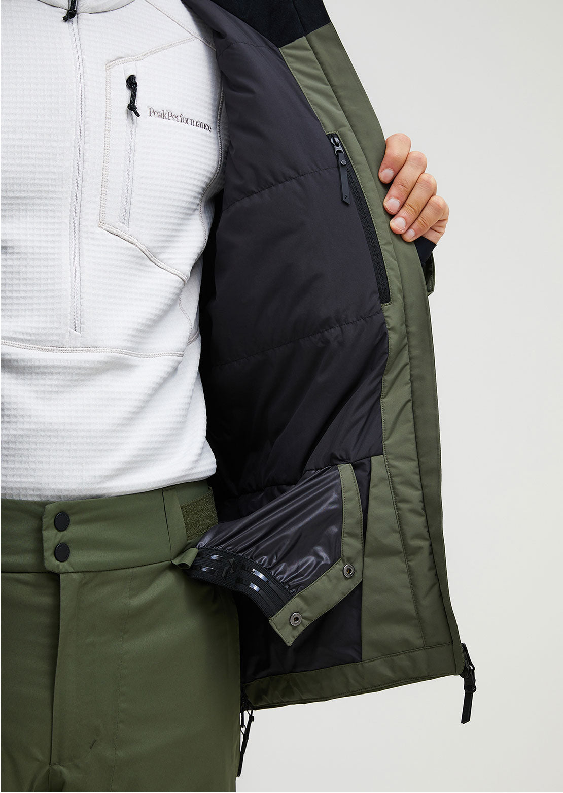 Peak Performance Men's Alpine Gore-Tex Insulated Jacket Pine Needle