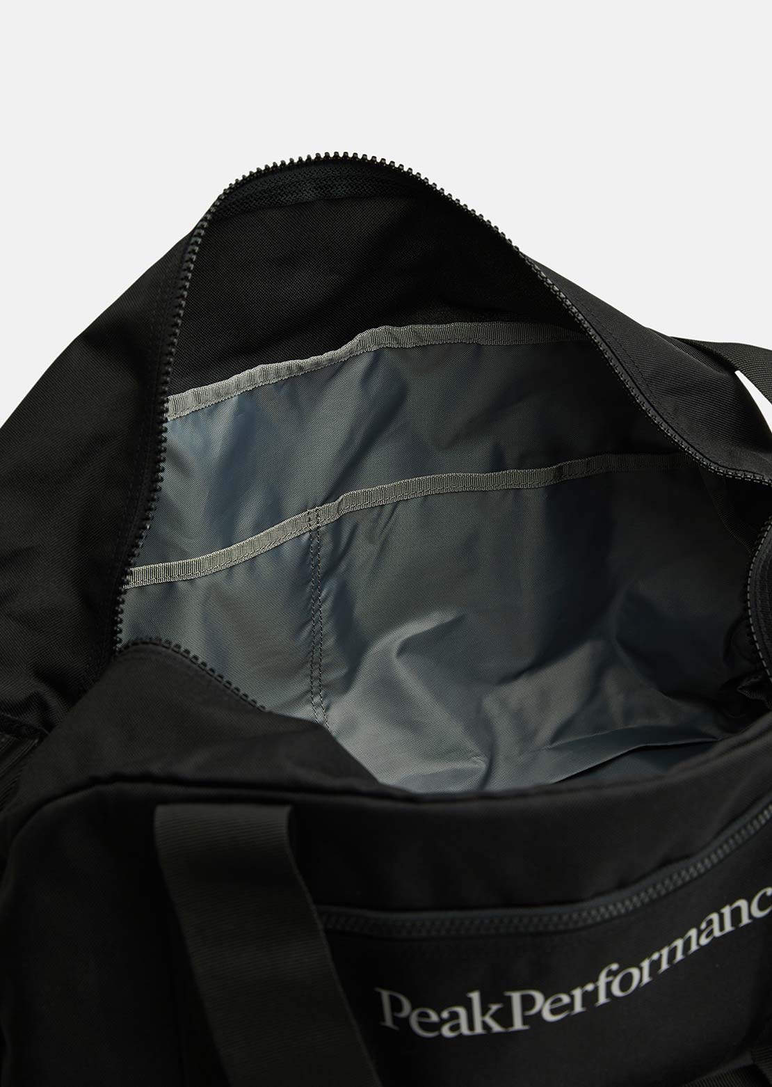 Peak Performance Unisex Detour 35L Duffel Bag Black
