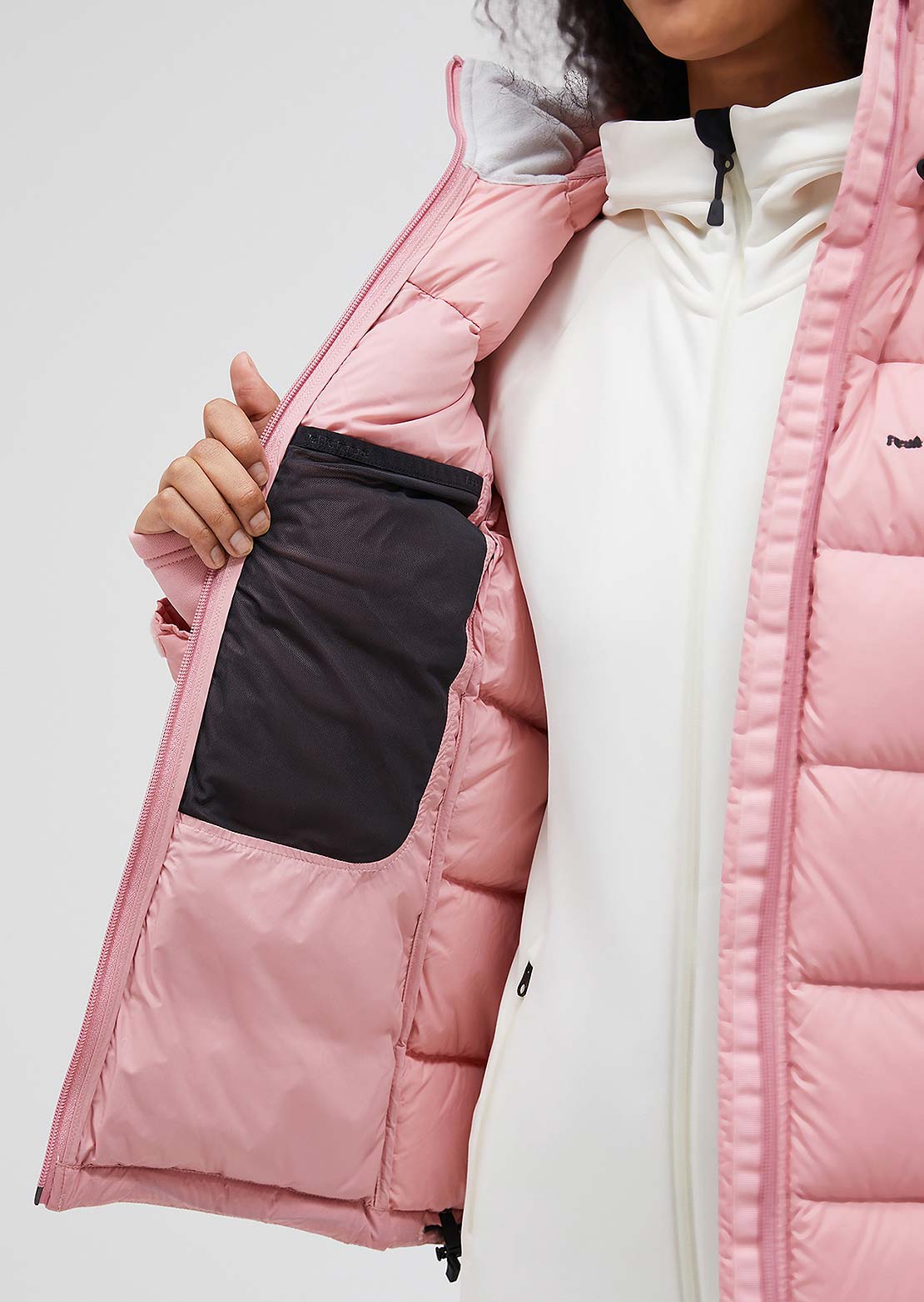 Peak Performance Women&#39;s Frost Down Jacket Warm Blush