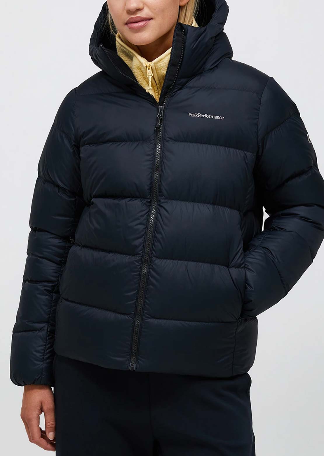 Peak Performance Femmes Frost Down Puffer Manteau