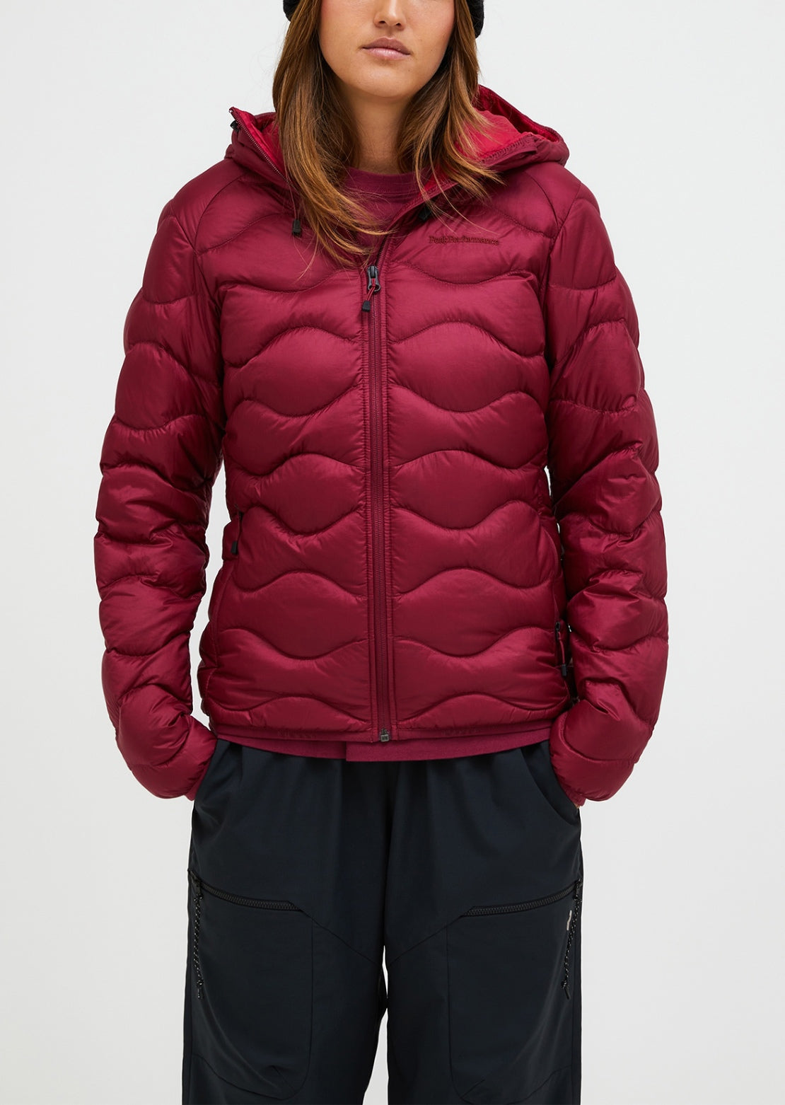 Peak Performance Women's Helium Down Hood Jacket Vertical Zenith/Tech Burgundy
