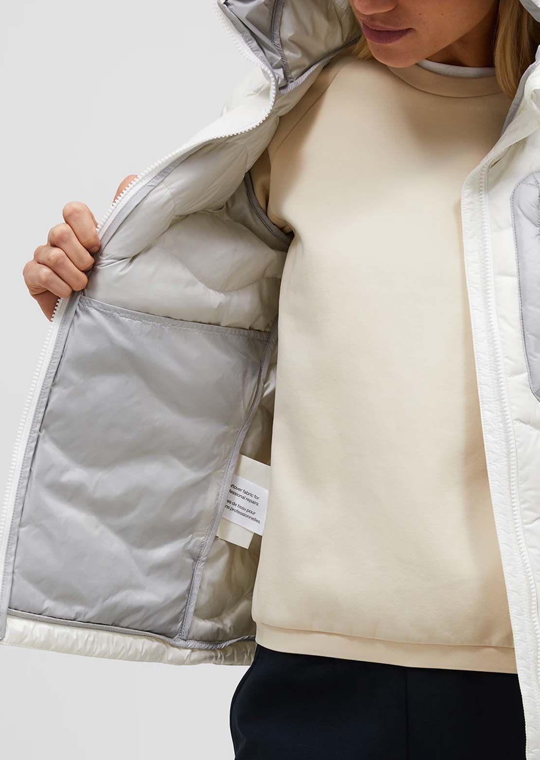 Peak Performance Women's Helium Utility Down Hood Jacket