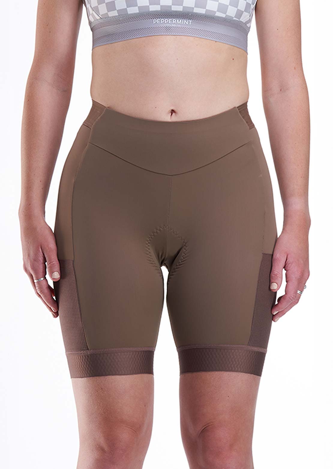 Peppermint Women's Signature Cargo Short Cacao