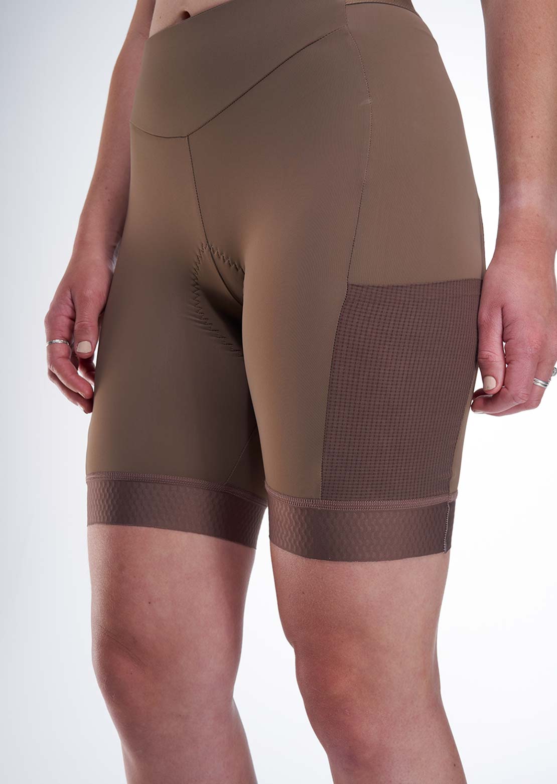 Peppermint Women's Signature Cargo Short Cacao
