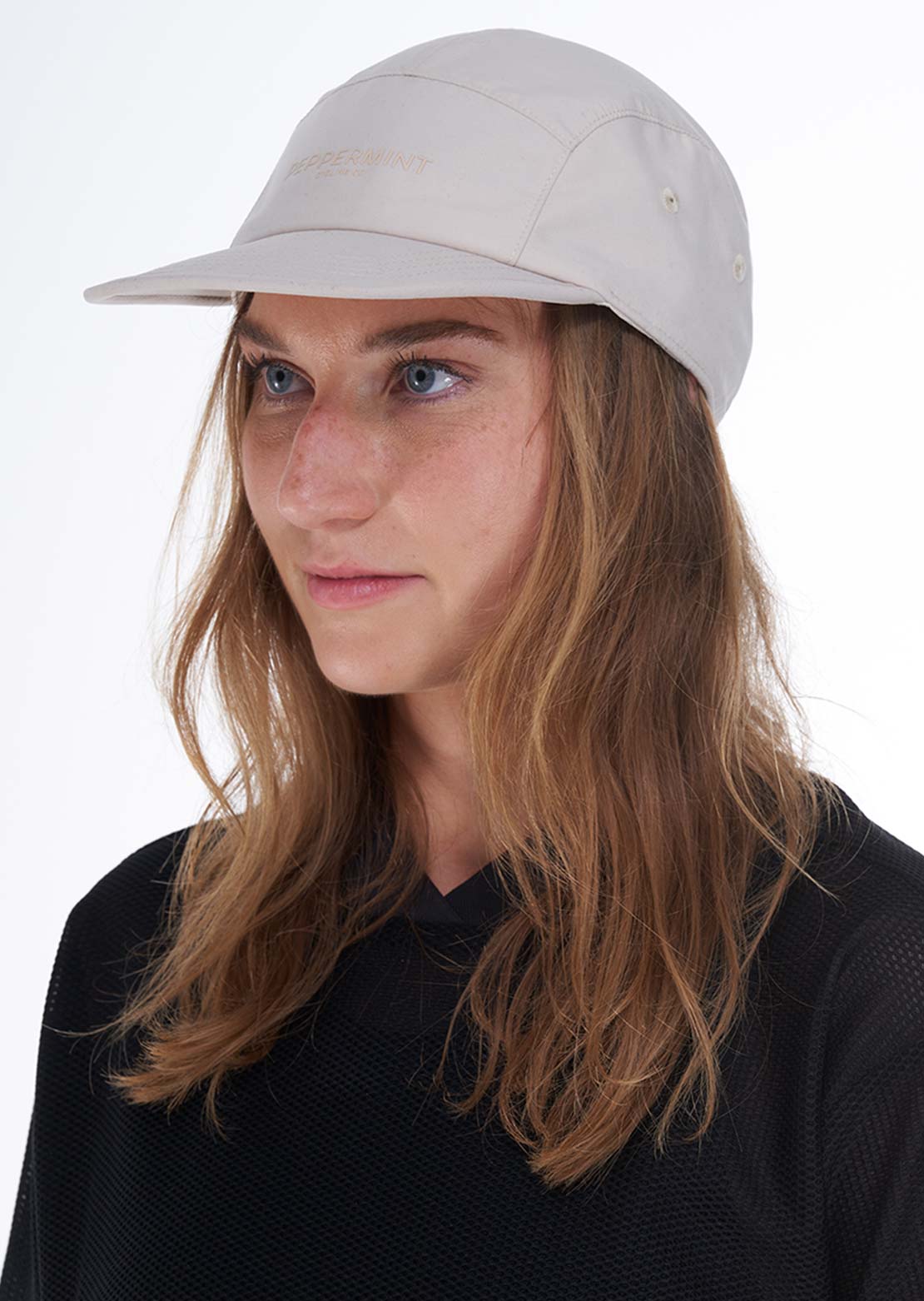Peppermint Women's Tech Cap Coconut