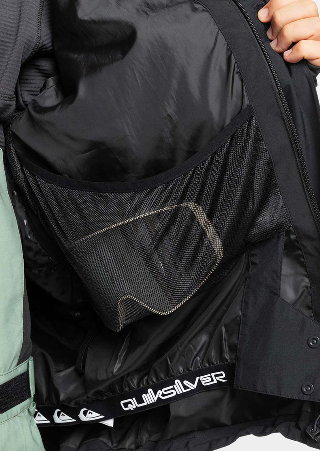 Quiksilver Men's Mission Gore-Tex Snow Jacket - PRFO Sports