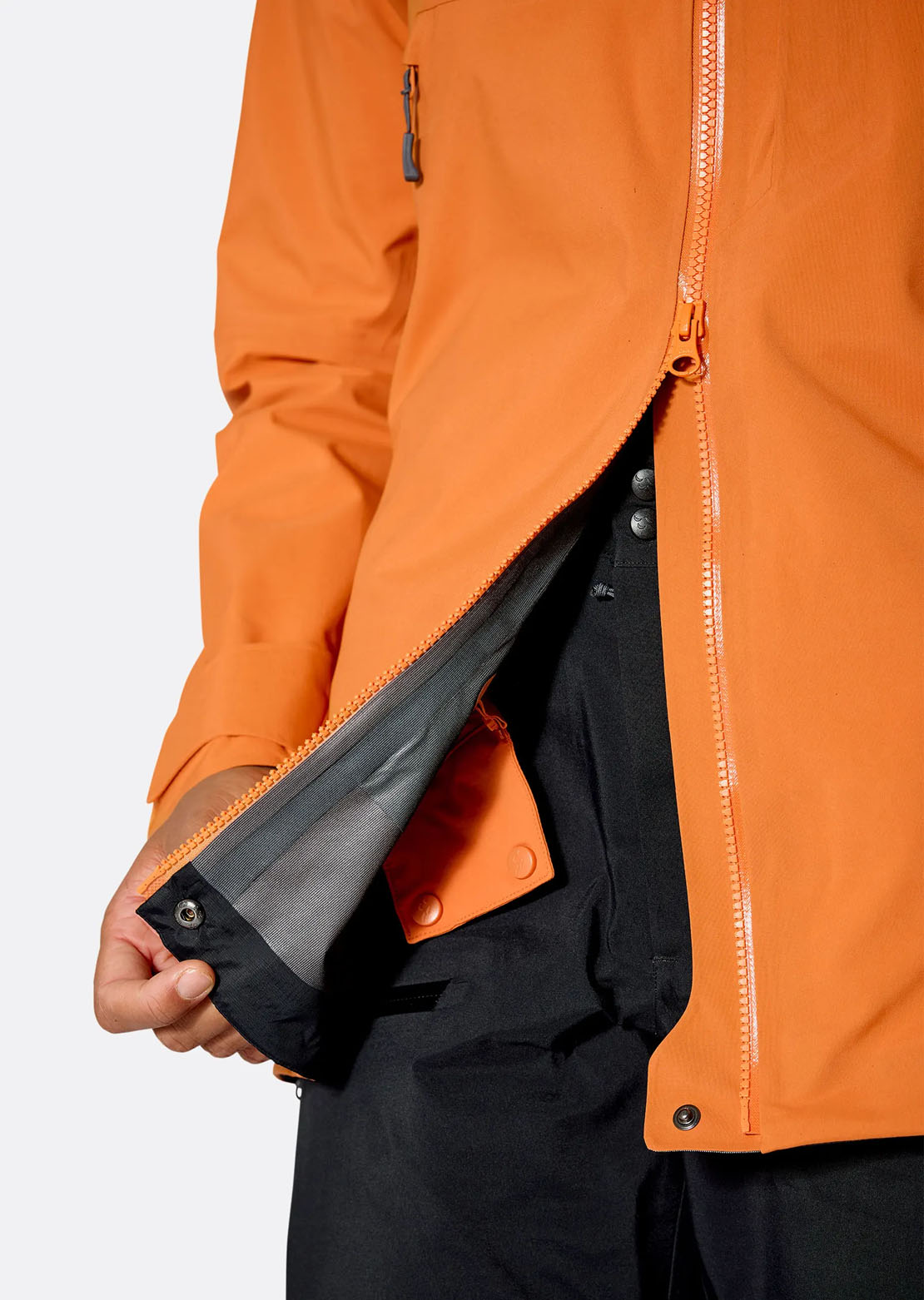 Rab Women's Khroma Diffuse GTX Jacket Dark Melba