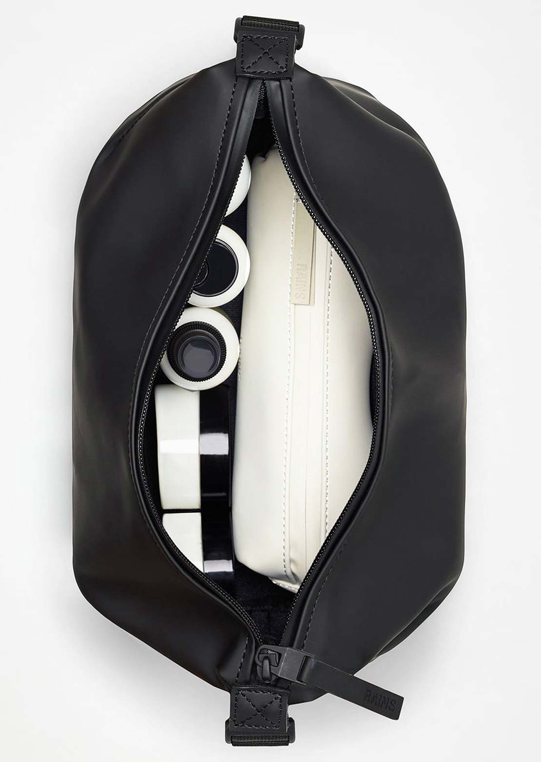 RAINS Unisex Hilo W3 Wash Bag Beige