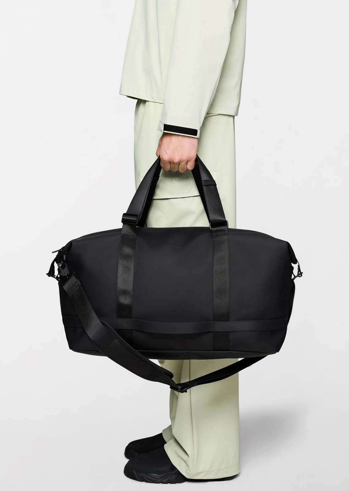 RAINS Unisex OTG W3 Weekend Bag Black