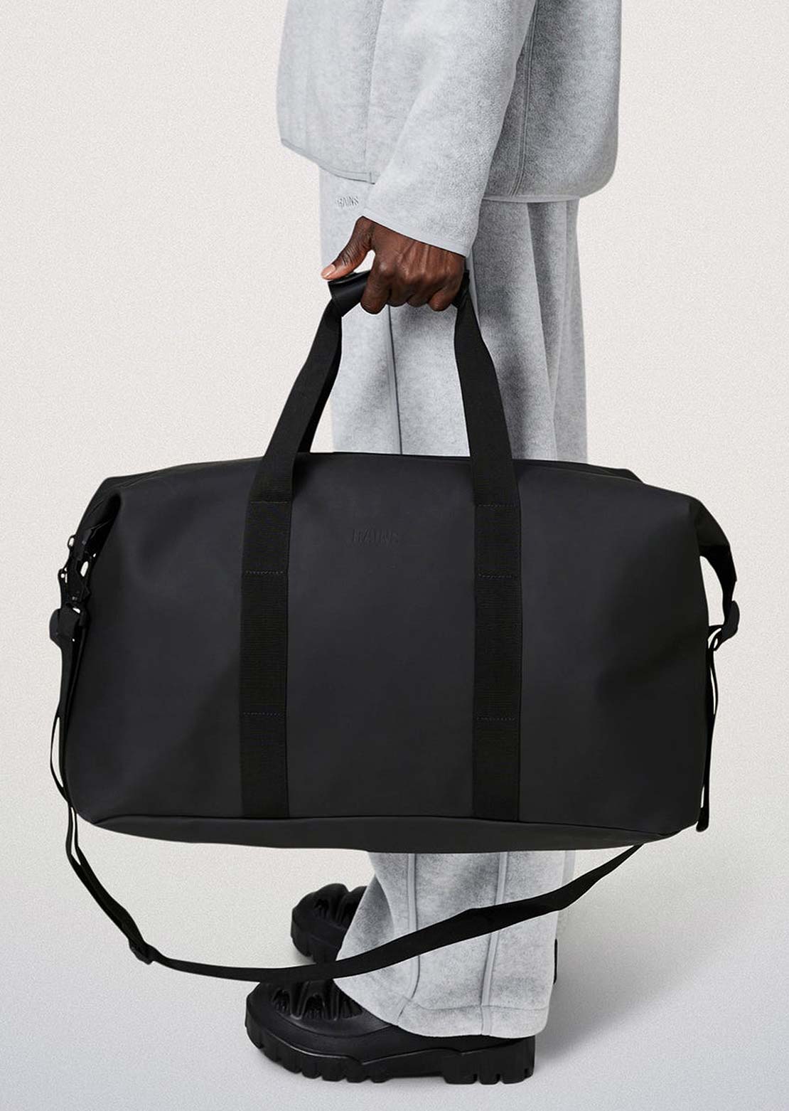 RAINS Unisex W3 Hilo Weekend Bag Black