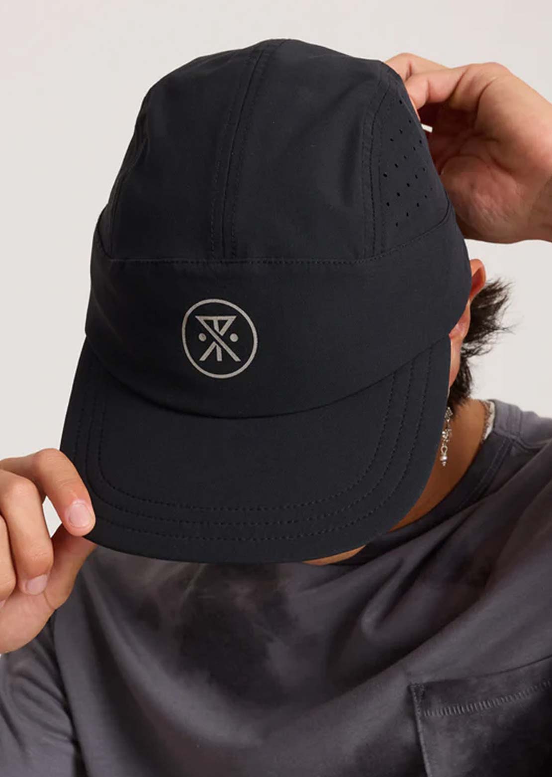 Roark Men's Alta Elite Run Cap Black