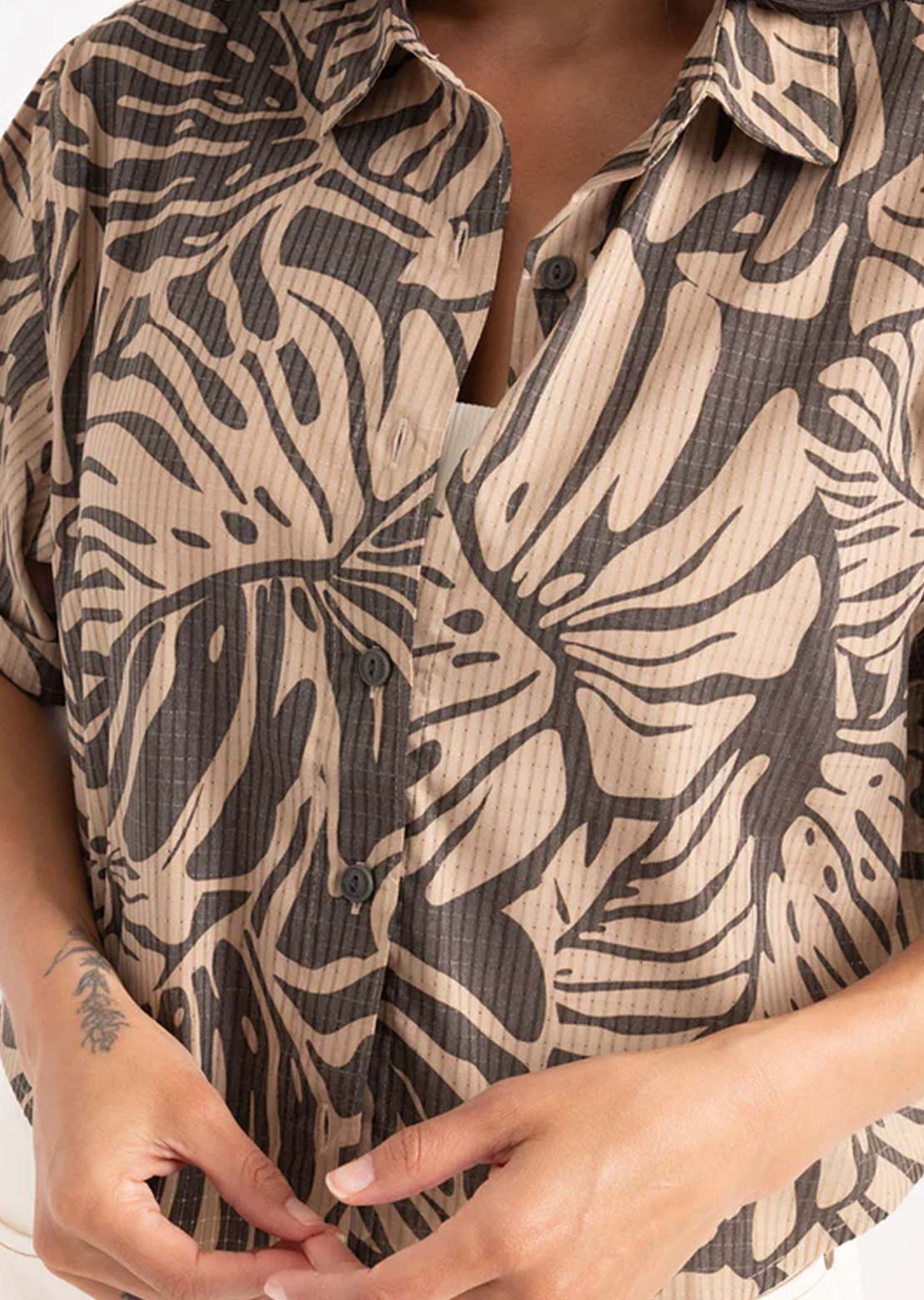 Roark Women's Bless Up Camp Button Up Shirt Khaki