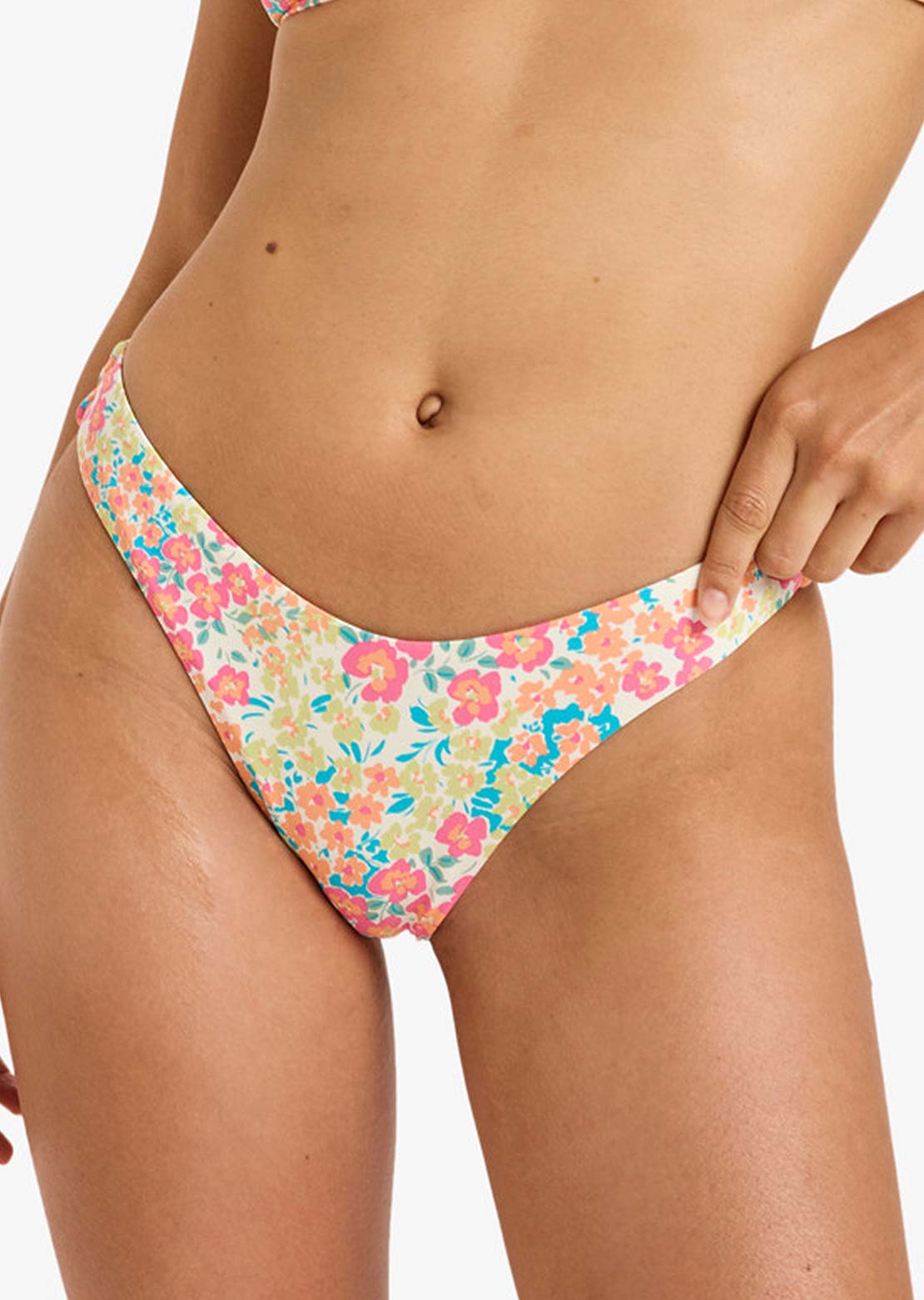 Roxy Women&#39;s Pt Beach Classics Cheeky Hl Bikini Bottom Playa Amor