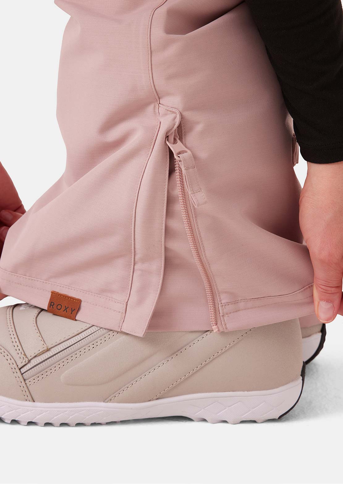 Roxy Women's Rideout Bib Pants Adobe Rose