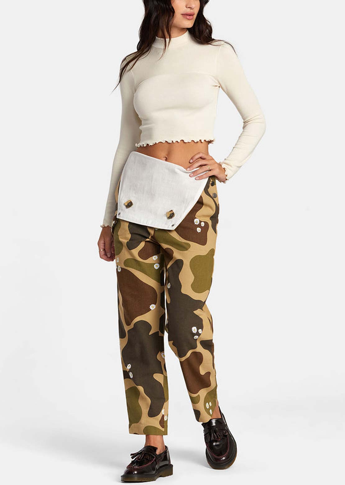 RVCA Women's Saved Long Sleeve Crop Top Latte