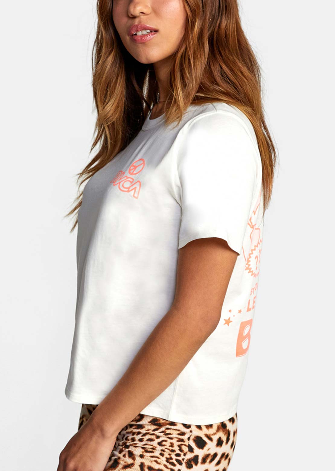 RVCA Women&#39;s The Heat T-Shirt Vintage White