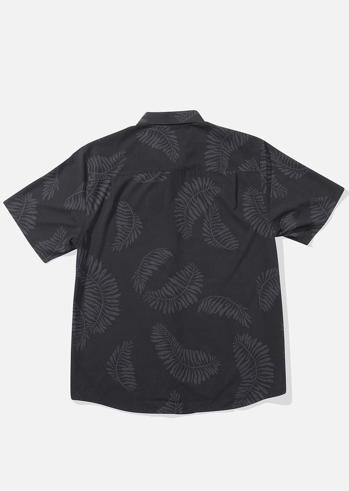 Salty Crew Men&#39;s Stringer Perf Tech Woven Button Up Shirt Black