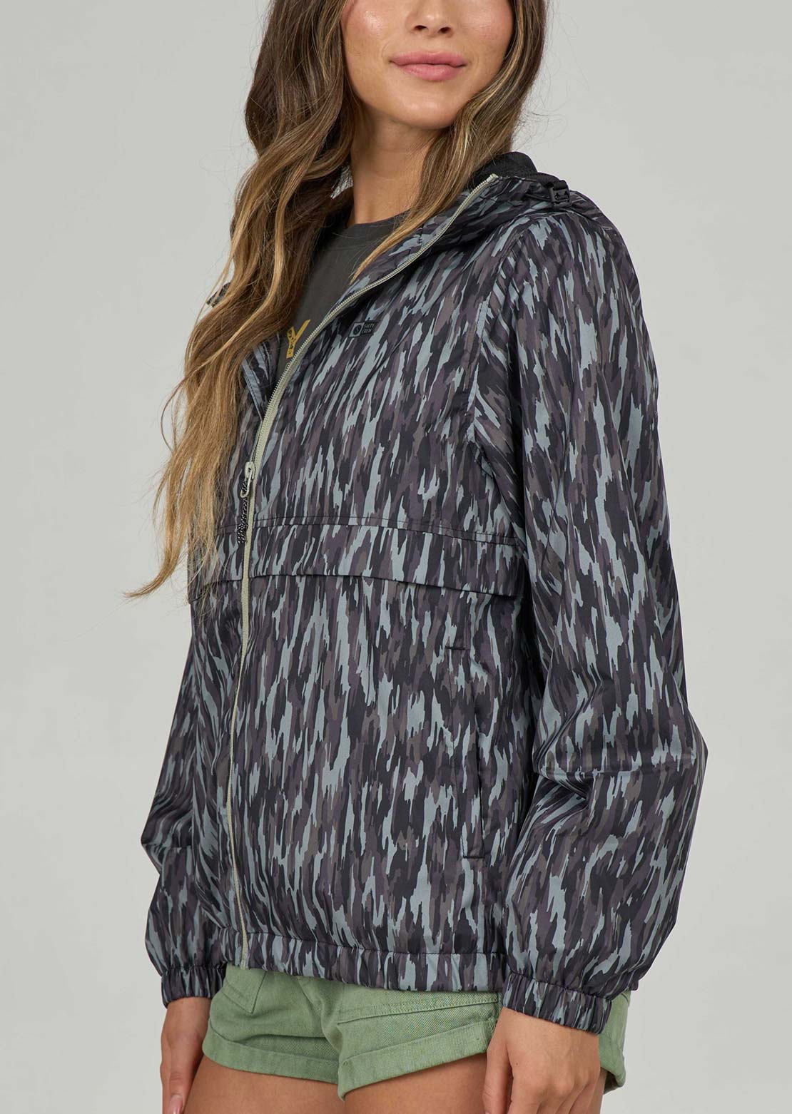 Salty Crew Women's Barrier Windbreaker Camo