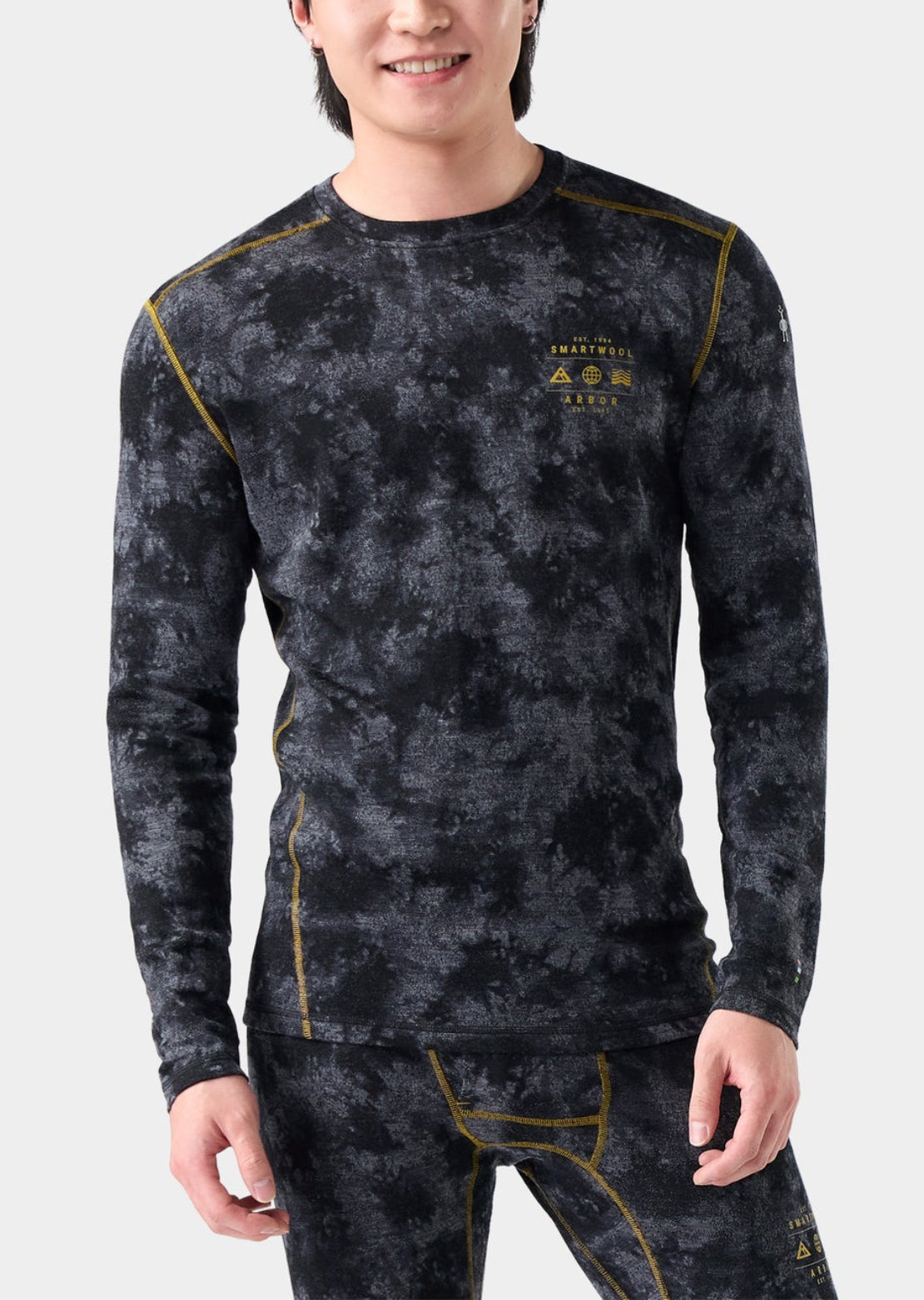 Smartwool Men's Classic Thermal Merino Crewneck Boxed Base Layer Top Black Tie Dye/Honey Gold