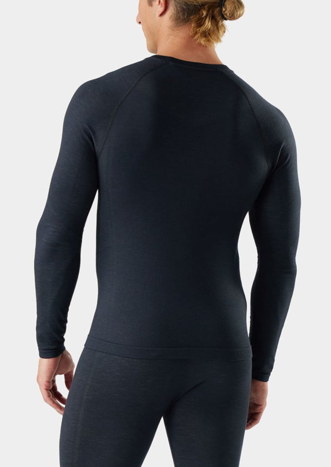 Smartwool Men's Intraknit All-Season Merino Crewneck Base Layer Top Black