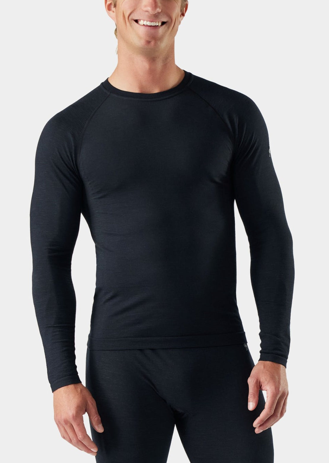 Smartwool Men's Intraknit All-Season Merino Crewneck Base Layer Top Black