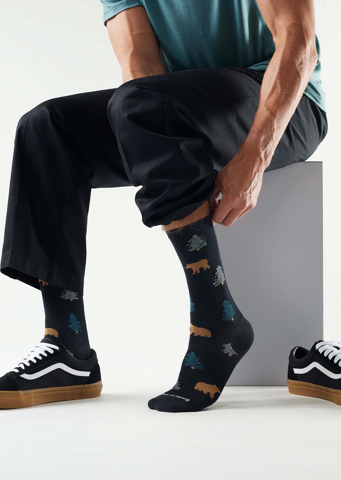 Smartwool Unisex Everyday Through the Trees Crew Socks Black