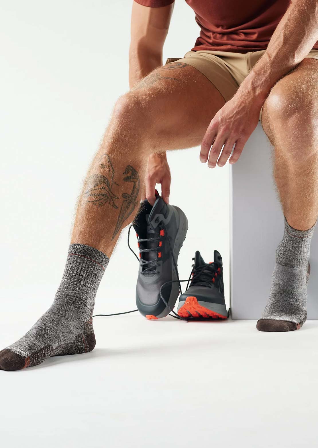 Smartwool Unisex Hike Light Cushion Mid Crew Socks