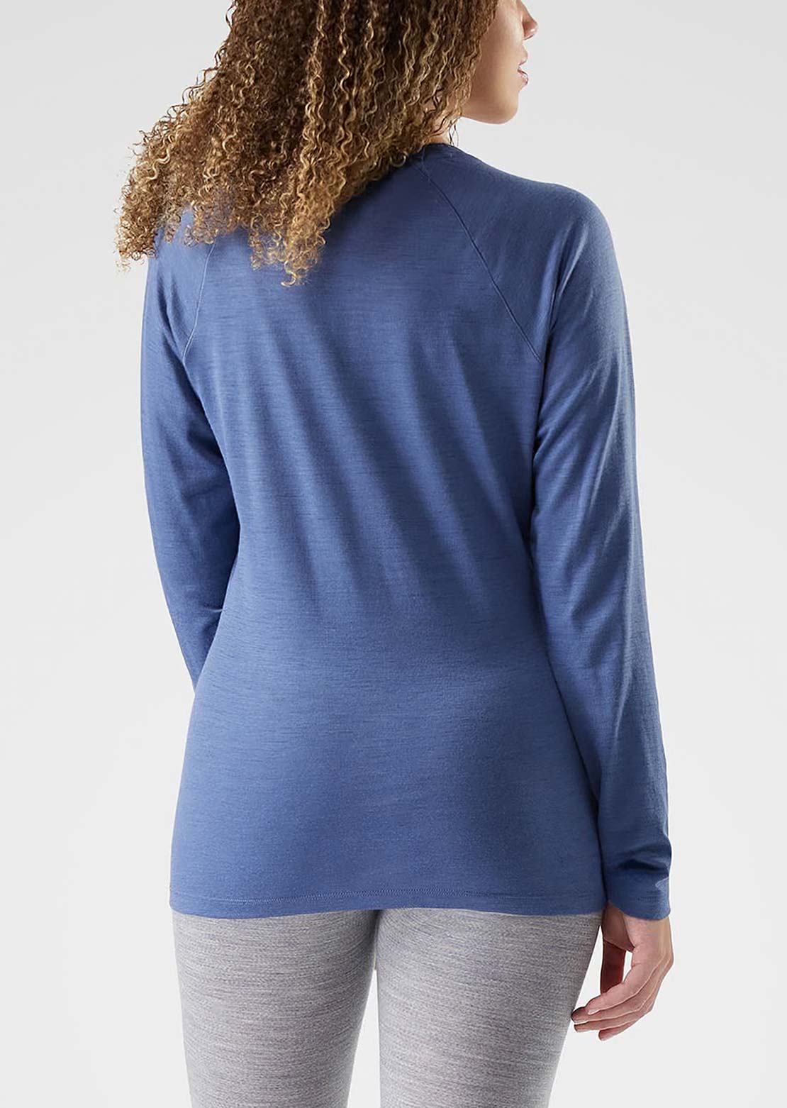 Smartwool Women's Classic All-Season Merino Base Layer Crew Top Nightfall Blue